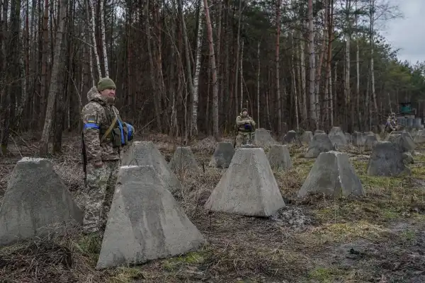 Ймовірний наступ з боку Білорусі: дипломат окреслив потенційні напрямки атаки 21 Ймовірний наступ з боку Білорусі: дипломат окреслив потенційні напрямки атаки 21
