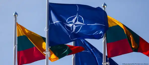 Експерти розробили гіпотетичні моделі російського вторгнення в країну, що входить до складу Північноатлантичного альянсу, повідомляє The Times. 14 Експерти розробили гіпотетичні моделі російського вторгнення в країну, що входить до складу Північноатлантичного альянсу, повідомляє The Times. 14