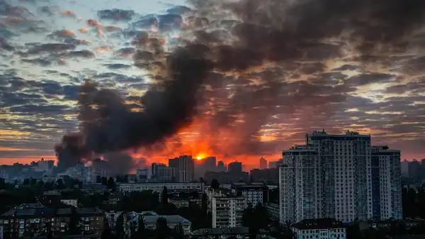 Росія намагається повернути Сполучені Штати до переговорів, посилюючи удари по Україні, повідомляє The New York Times. 7 Росія намагається повернути Сполучені Штати до переговорів, посилюючи удари по Україні, повідомляє The New York Times. 7