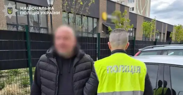 У Києві чоловік відкрив стрілянину по машині, в&hellip;