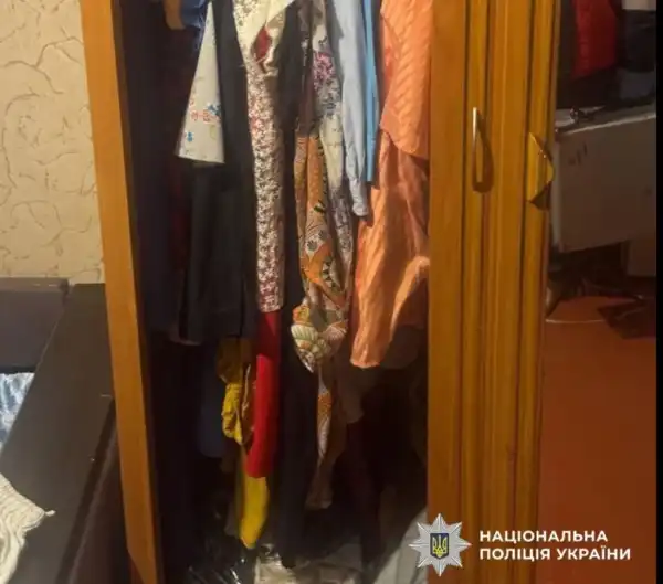 Жахлива подія на Київщині: матір кілька днів приховувала тіло власного сина у шафі 4 Жахлива подія на Київщині: матір кілька днів приховувала тіло власного сина у шафі 4