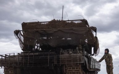Українські захисники відбили понад 50 наступальних дій російських військ від початку цієї доби. 1 Українські захисники відбили понад 50 наступальних дій російських військ від початку цієї доби. 1