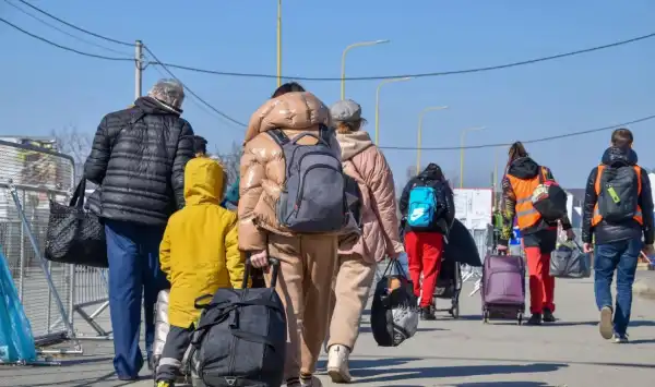 Позитивне зрушення: українці повертаються додому з-за кордону вперше від початку повномасштабного вторгнення 10