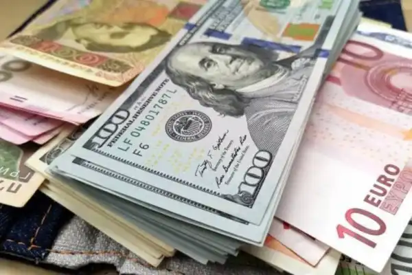 Вартість долара та євро 3 червня: зміни в&hellip;
