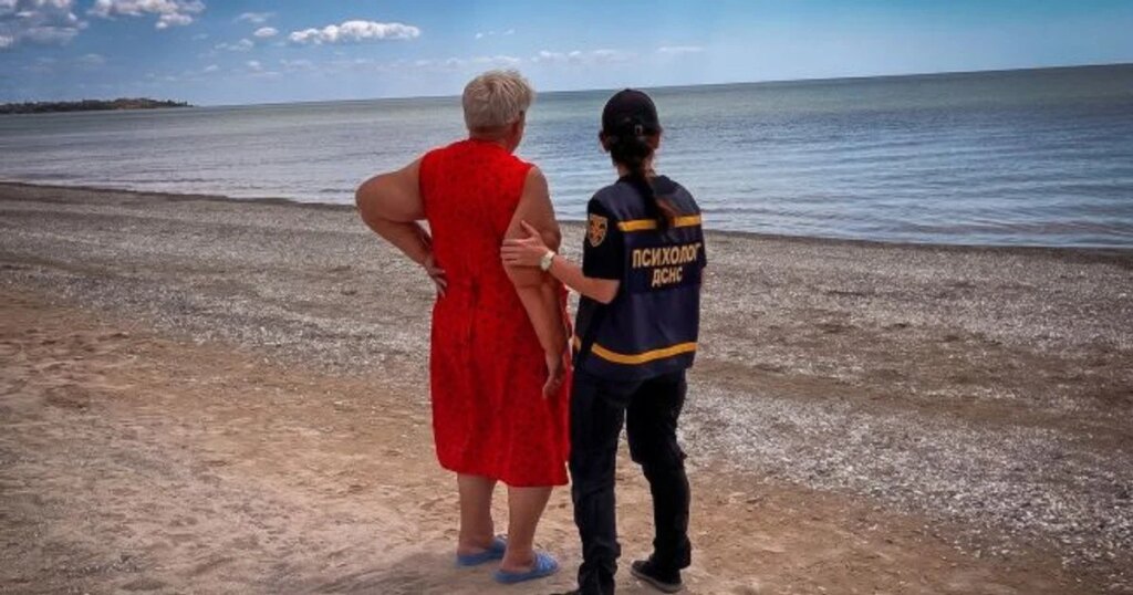 На Одещині вже третю добу тривають пошуки дитини, яку віднесло в море на надувному крузі. 3 На Одещині вже третю добу тривають пошуки дитини, яку віднесло в море на надувному крузі. 3