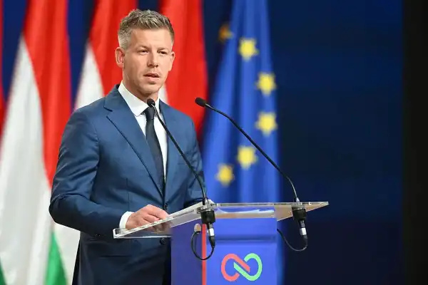 Угорщина зупинила подальші кроки до членства України в ЄС, як повідомляє Politico