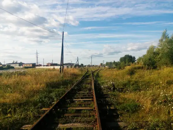 Рух приміських поїздів у захопленому Криму зупинено після вибухів, що сталися вночі. 2