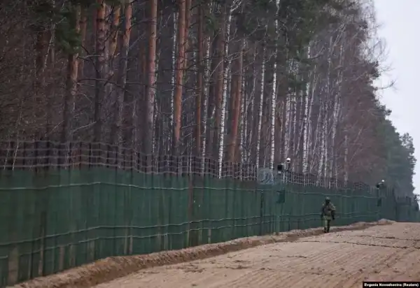 Головна 21 Загроза наступу з Білорусі: як Україна зміцнює північний кордон, – The Guardian