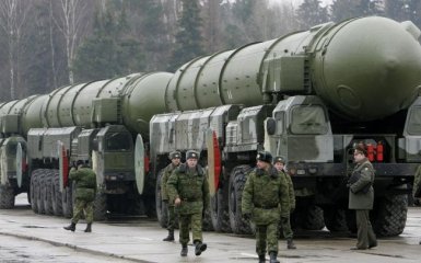 Російська Федерація може вивести ядерний вибуховий пристрій на навколоземну орбіту — заявив генерал Траут 1