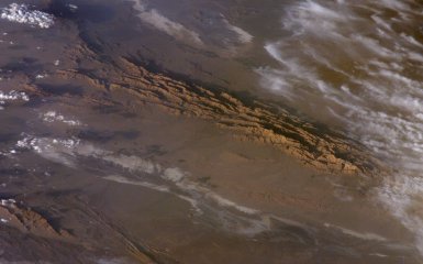 Головна 19 Іран всілякими способами приховує від США свій збагачений уран