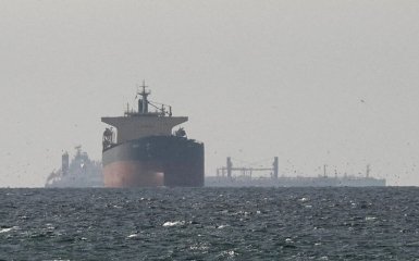Головна 36 Іран знову зухвало заблокував Ормузьку протоку