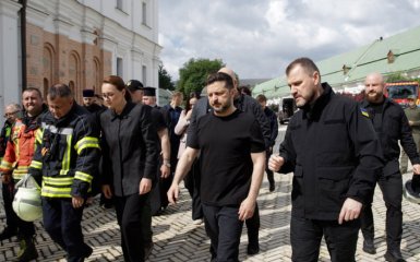 Зеленський у Києво-Печерській Лаврі: буде відповідь на атаку РФ 1