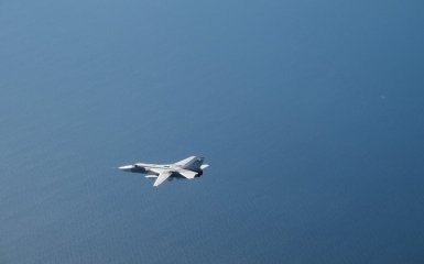 Шведські винищувачі зафіксували російські літаки над Балтійським морем 11