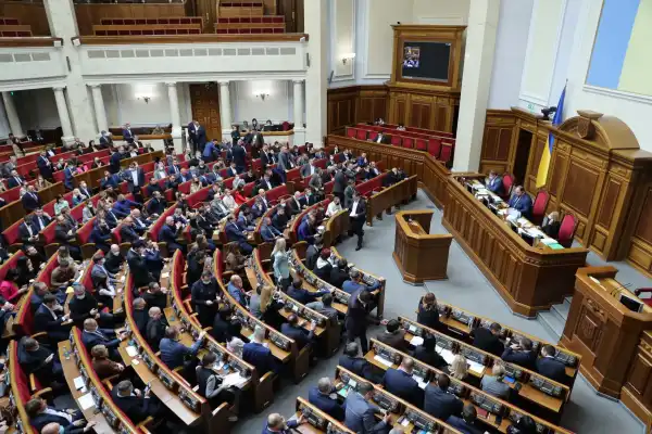 Народного депутата від "Слуги народу" запідозрили у отриманні хабара 3