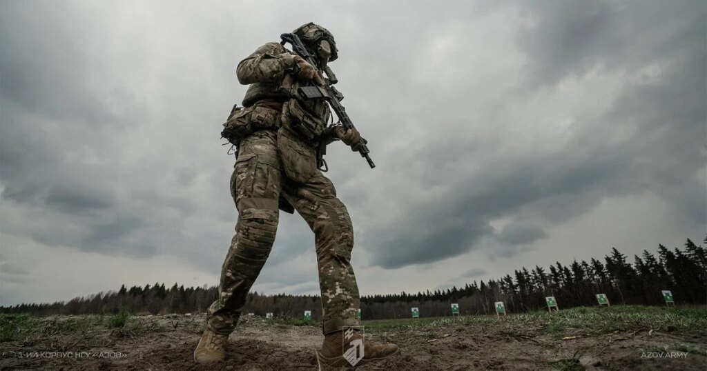 "Азов" повертається до Маріуполя: розпочинається нова фаза боротьби за захоплене місто 5 "Азов" повертається до Маріуполя: розпочинається нова фаза боротьби за захоплене місто 5