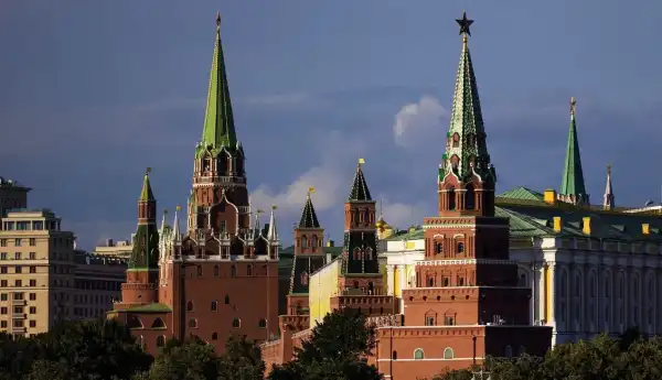 Витік документів виявив "Проект 2026" – кремлівський план щодо дезінформації ШІ з боку Росії – Bloomberg 1