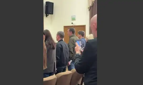 Головна 30 Скандал в Ірпені: обранець знімав сідниці колег під час виконання гімну