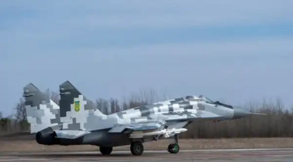 Польща зупинила передачу винищувачів МіГ-29, обмінявши їх на технології, пов'язані з угодою про безпілотники. 15 Польща зупинила передачу винищувачів МіГ-29, обмінявши їх на технології, пов'язані з угодою про безпілотники. 15