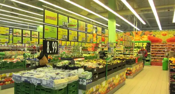 Головна 47 Українка вражена: основні дивовижі польських продуктових магазинів