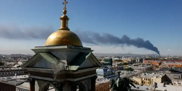 Кремль прокоментував атаку дронів на Санкт-Петербург. 18 Кремль прокоментував атаку дронів на Санкт-Петербург. 18