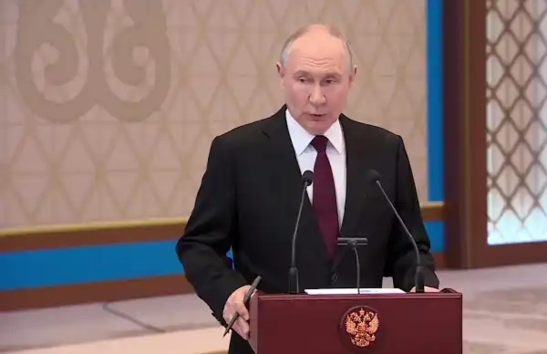 Ізоляція лідера в бункері: колишній керівник української розвідки розповів сумну реальність про життя президента Росії. 23