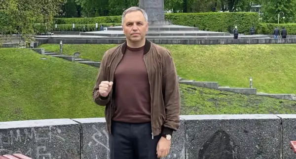Рік після вбивства Портнова в Іспанії: розслідування встановило шляхи пересування підозрюваних братів Азізових 9 Рік після вбивства Портнова в Іспанії: розслідування встановило шляхи пересування підозрюваних братів Азізових 9