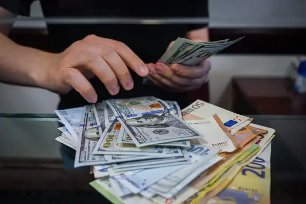 Обмінний курс на 12 червня: де вигідніше придбати&hellip;