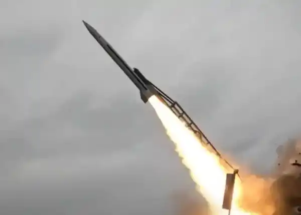 Україна здійснить тестування балістичних ракет прямо на російській території, як заявив авіаційний фахівець.