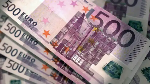 Протягом першої половини року українці придбали більше готівки,&hellip;