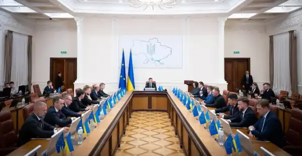 Уряд призначив виконувачів обов’язків керівників Міністерства оборони та Міністерства закордонних справ, а також анонсував реорганізацію відомств.