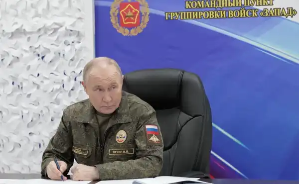 FT окреслила чотири можливі сценарії, які могли б спонукати Путіна до мирної&hellip;