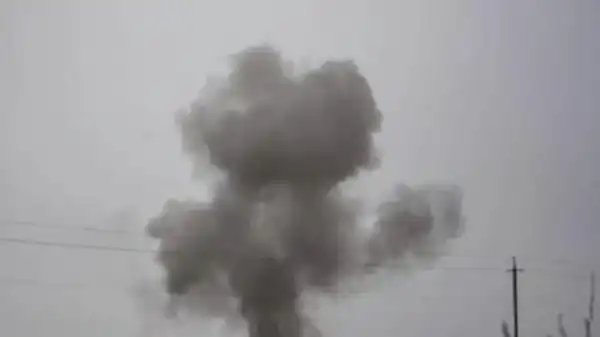Російська ракета влучила в п'ятиповерховий будинок у Харкові, є загиблі та десятки поранених. 3