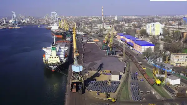Росія завдала удару по цивільних суднах, які перебувають під арештом з 2022 року, у Миколаєві.