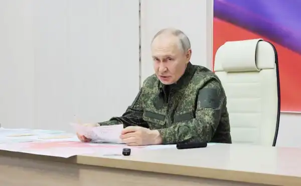 Історик: Війна Путіна в Україні, що зазнала краху, може пришвидшити розпад Росії