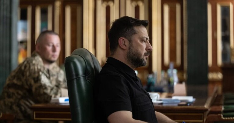 Драпатий, Горбатюк, Апостол: навіщо президент зібрав керівників Збройних сил України 16 Драпатий, Горбатюк, Апостол: навіщо президент зібрав керівників Збройних сил України 16