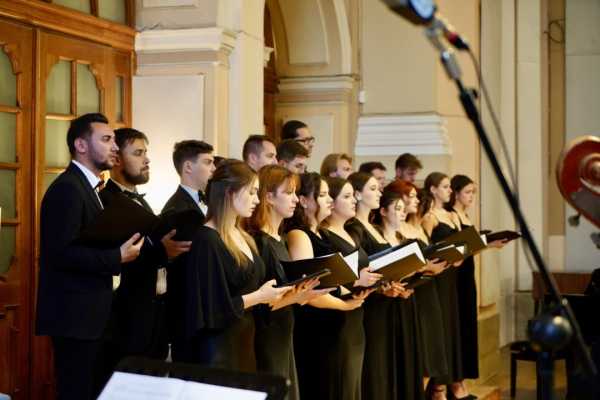 «Молитва…» зберігає та передає національний код крізь віки 13 «Молитва…» зберігає та передає національний код крізь віки 13