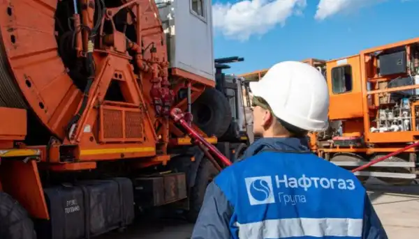 Головна 26 Атака дронів на Полтавщину: «Нафтогаз» припинив діяльність заводу через велику пожежу.