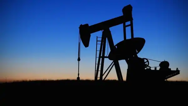 Головна 44 Нафта продовжує зростати в ціні через загострення ситуації…