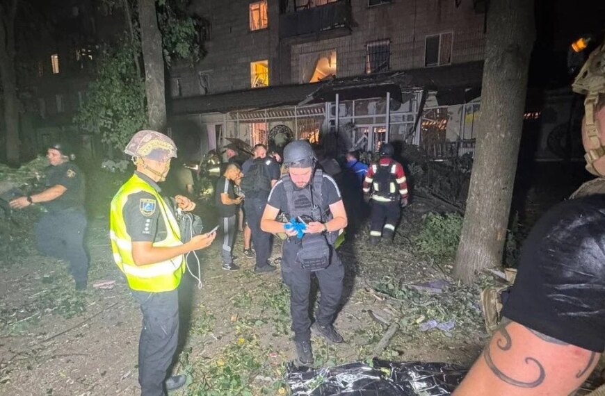 Головна 41 Сумська трагедія: Росія забрала життя матері та п’ятирічної доньки, старша дитина зазнала…