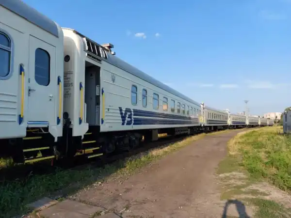 Укрзалізниця оновила методику продажу проїзних документів на потяги до Запоріжжя.
