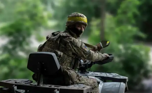 Українські військові звільнили 6 населених пунктів та 120 квадратних кілометрів території, витісняючи загарбників з Дніпропетровщини.