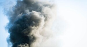 У Павлограді сталася велика пожежа через удар російських військових, є постраждалі. 6 У Павлограді сталася велика пожежа через удар російських військових, є постраждалі. 6