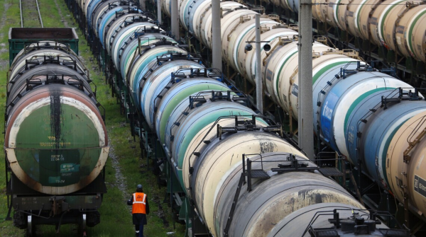 Росія продовжила обмеження на продаж дизельного палива за кордон з боку виробників до кінця вересня.