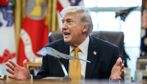 Трамп запевнив, що проголосить Ормузьку протоку власністю Америки.