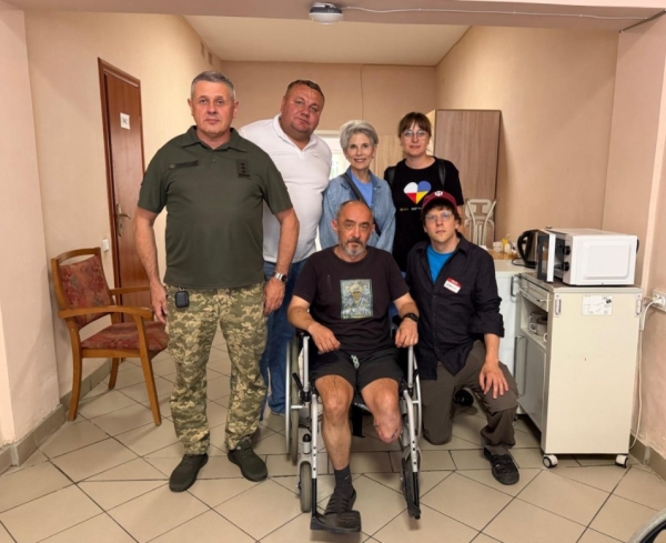 Голлівудський актор Джессі Айзенберг відвідав оздоровчий заклад Державної прикордонної служби 7