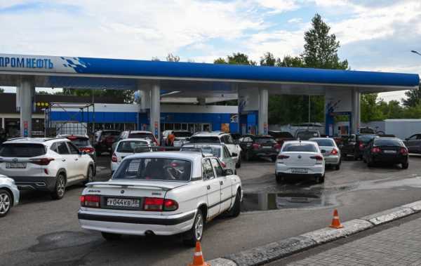 Понад 70% автозаправних станцій у росії зіткнулися з дефіцитом бензину, повідомляють ЗМІ. 5 Понад 70% автозаправних станцій у росії зіткнулися з дефіцитом бензину, повідомляють ЗМІ. 5