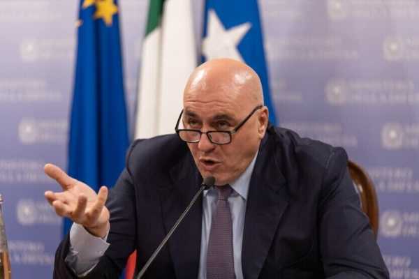 Італія заперечила причетність РФ до вибуху на підприємстві з виготовлення боєприпасів. 5 Італія заперечила причетність РФ до вибуху на підприємстві з виготовлення боєприпасів. 5