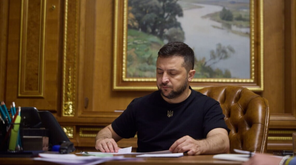 Закон щодо “податку для OLX” не підписано Зеленським: у Мінфіні пояснили, чому