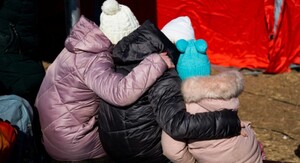Змушували співати гімн рф: 13 дітей, яких тримали на окупованій Херсонщині, вдалося повернути 6 Змушували співати гімн рф: 13 дітей, яких тримали на окупованій Херсонщині, вдалося повернути 6
