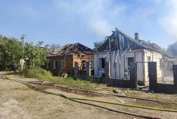 Слов'янська громада під обстрілом: одна жінка загинула, є поранені 4 Слов'янська громада під обстрілом: одна жінка загинула, є поранені 4